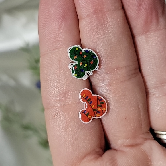 Christmas Mickey Mouse Stud Earrings, holiday lights - Picture 4 of 4